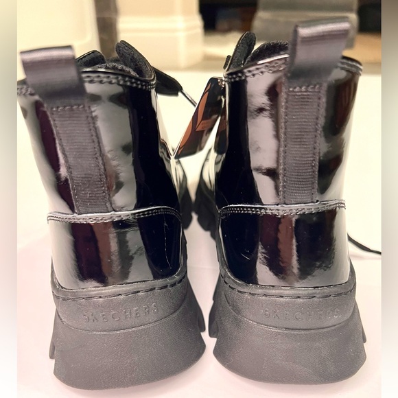 New Skechers Roadies Sneaker Black Boots - Rare Limited Edition Surge Patent Ave - Picture 16 of 16